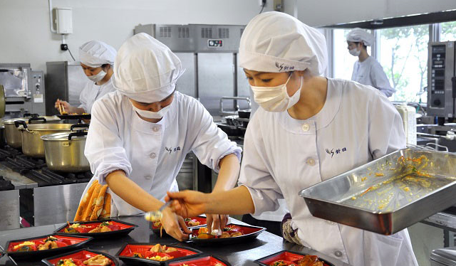 Tuyển sinh thực tập sinh đi làm việc tại Nhật Bản ngành nghề Chế biến thực phẩm