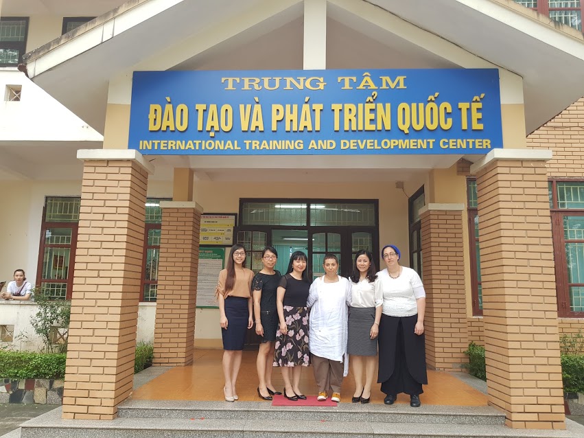 Giám đốc Trung tâm AICAT và Đại sứ quán Israel tại Việt Nam đến gặp mặt sinh viên tại Trường Đại học Nông lâm Thái Nguyên
